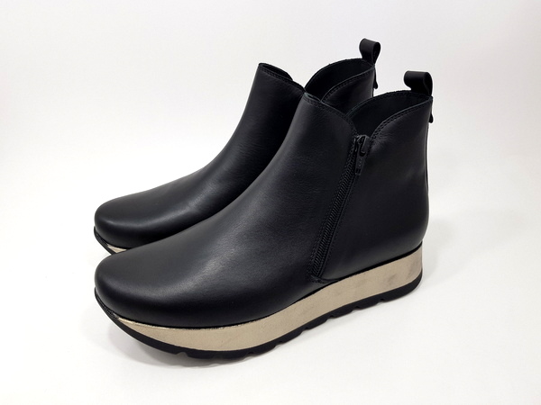 Stivaletto basso nero donna sale