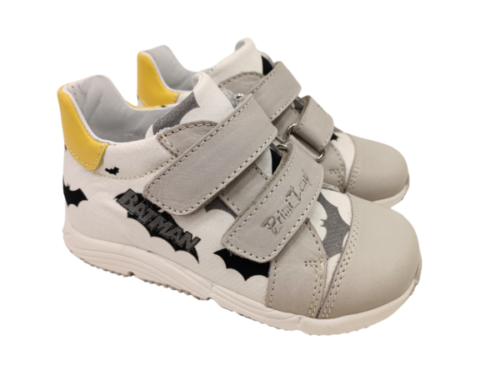 sneaker bimbo