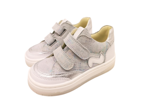 sneaker bebé